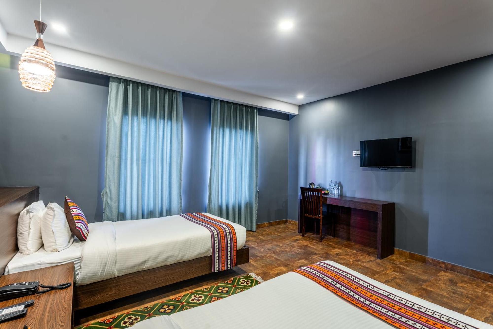 Hotel Yukhang Катманду Экстерьер фото